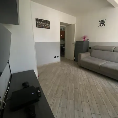 Vanity House Apartment Lecco